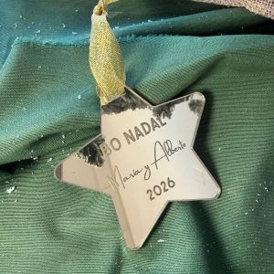 Estrella de Navidad espejo personalizada con nombre Estrella espejo personalizada para árbol de Navidad Adorno de Navidad en metacrilato espejo personalizado Estrella navideña espejo con nombre personalizado Estrella personalizada de Navidad para decorar el árbol Adorno estrella espejo personalizado para Navidad
