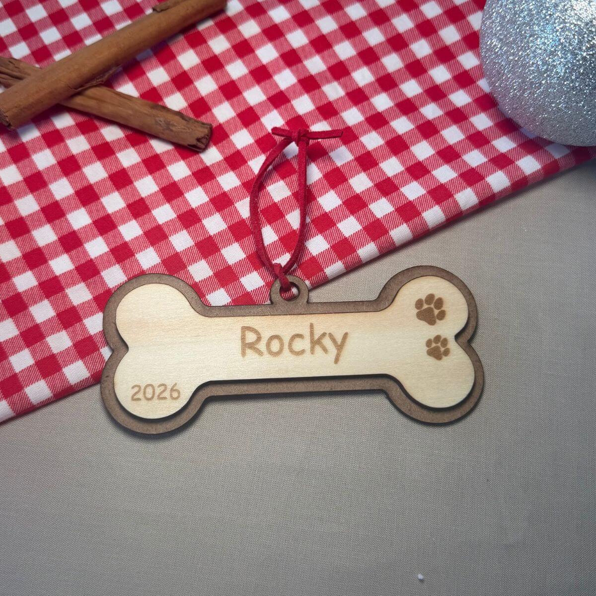 Adorno de Navidad para mascota personalizado con nombre Hueso de Navidad personalizado para perro con nombre Adorno navideño para perro personalizado para el árbol Hueso personalizado para mascota como adorno de Navidad Adorno para árbol de Navidad personalizado para perro Adorno de Navidad con nombre para mascota en forma de hueso