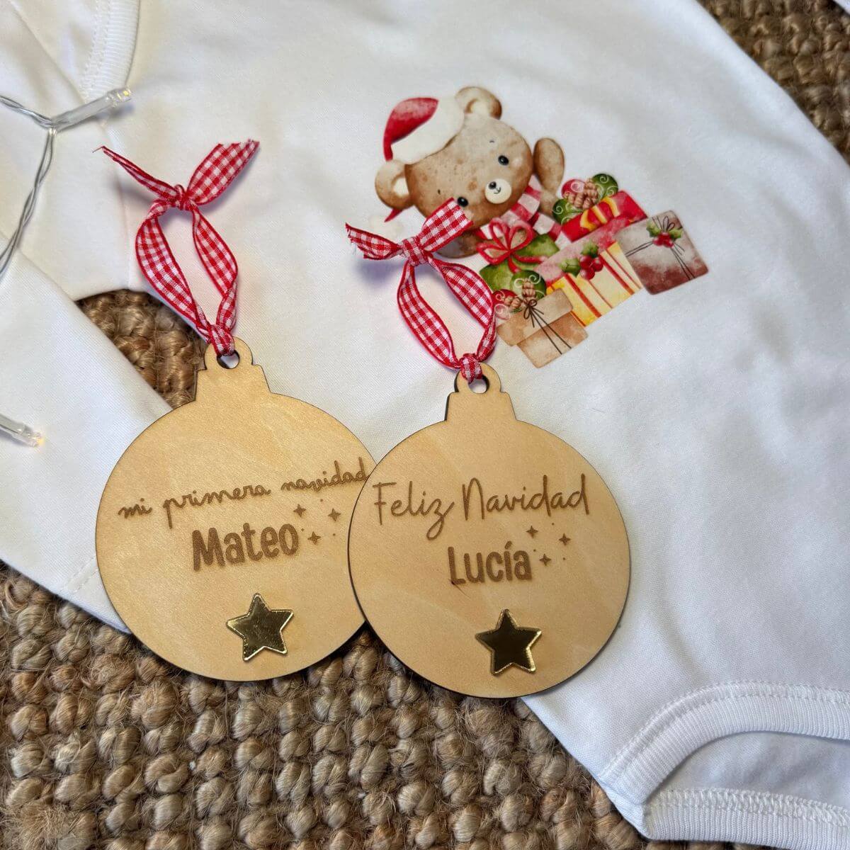 Body bebé Navidad personalizado con nombre Body de bebé personalizado para Navidad Body bebé personalizado Mi Primera Navidad Body navideño para bebé con nombre Body Navidad personalizado para bebé Body de bebé para Navidad personalizado con nombre pack body bola navidad personalizado